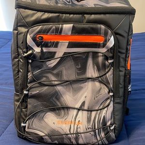 New EVERFUN Cooler Backpack Insulated Leakproof 30 Cans, Cooler Bag